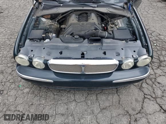 ✅ 2005 Jaguar XJ 8 LWB • VIN: SAJWA79C65SG34572 • Лот: 93790045. Опубликован ранее на Copart с пробегом 148 958 миль. Бесплатный доступ к архиву аукционных продаж из США и подробный отчёт об истории автомобиля на DreamBid. Изображение 11.