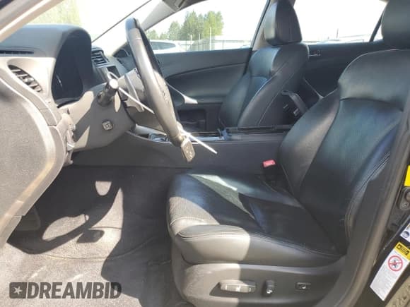 ✅ 2011 Lexus IS 350 • VIN: JTHCE5C26B5001974 • Lot: 72037295. Wystawiony na Copart z przebiegiem 166 265 mil. Bezpłatny archiwum sprzedaży aukcyjnych z USA i szczegółowy raport historii pojazdu na DreamBid. Zdjęcie 7.