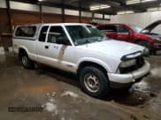 ✅ 2002 Chevrolet S-10 LS • VIN: 1GCDT19W928188687 • Лот: 81732654. Опубликован ранее на Copart с пробегом 161 177 миль. Бесплатный доступ к архиву аукционных продаж из США и подробный отчёт об истории автомобиля на DreamBid. Изображение 4.