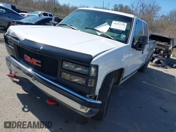 ✅ 1996 GMC Sierra 1500 • VIN: 1GTGC33R4TF018147 • Lot: 41612770. Wystawiony na IAAI z przebiegiem 106 443 mil. Bezpłatny archiwum sprzedaży aukcyjnych z USA i szczegółowy raport historii pojazdu na DreamBid. Zdjęcie 17.