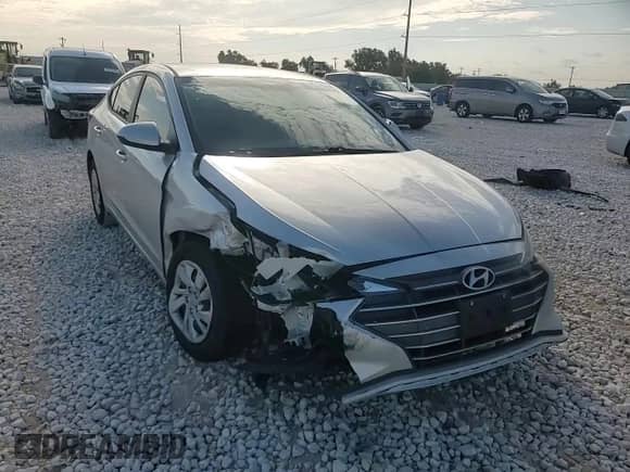 2019 Hyundai Elantra SE z VIN 5NPD74LF7KH409753, wystawiony jako Copart lot #70935015 z przebiegiem 85 038 mil mil oraz Szkoda całkowita • Salvage title. Historia ofert i sprzedaży dostępna na DreamBid. Obrazek 14.