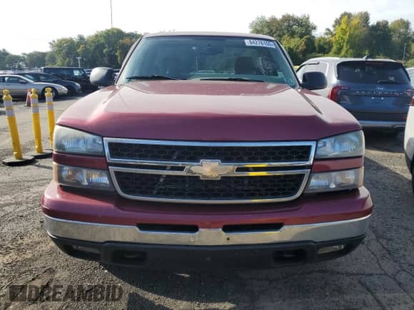2007 Chevrolet Silverado 1500 Work Truck with VIN 3GCEC14V67G174718, listed as a Copart auction lot 84276155 with 257,348 mi miles and Salvage title. Bid and sale history available at DreamBid. Image 5.