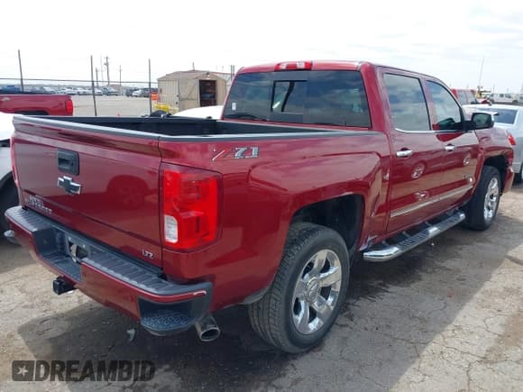 ✅ 2018 Chevrolet Silverado 1500 LTZ • VIN: 3GCUKSEC3JG621238 • Lot: 42453854. Wystawiony na IAAI z przebiegiem 57 016 mil. Bezpłatny archiwum sprzedaży aukcyjnych z USA i szczegółowy raport historii pojazdu na DreamBid. Zdjęcie 4.