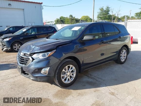 ✅ 2019 Chevrolet Equinox LS • VIN: 3GNAXHEV1KL232266 • Lot: 43332160. Wystawiony na IAAI z przebiegiem 49 801 mil. Bezpłatny archiwum sprzedaży aukcyjnych z USA i szczegółowy raport historii pojazdu na DreamBid. Zdjęcie 2.