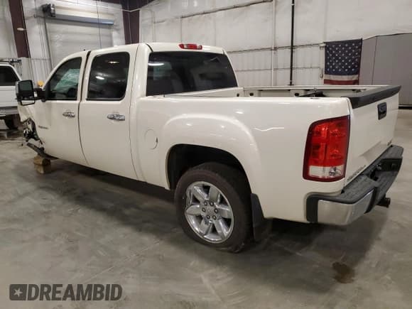✅ 2013 GMC Sierra 1500 SLT • VIN: 3GTP2WE7XDG165587 • Lot: 59860035. Listed on Copart with 164,961 mi. Free auction sales archive from the USA and detailed vehicle history report at DreamBid. Image 2.