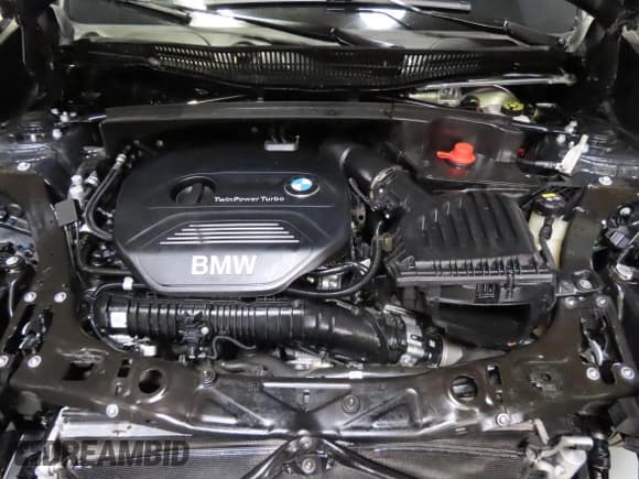 ✅ 2018 BMW X1 sDrive28i • VIN: WBXHU7C37J5L05511 • Лот: 85006215. Опубликован ранее на Copart с пробегом 25 925 миль. Бесплатный доступ к архиву аукционных продаж из США и подробный отчёт об истории автомобиля на DreamBid. Изображение 7.