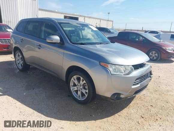 2014 Mitsubishi Outlander SE с VIN JA4AD3A3XEZ019235, выставлен на аукционе IAAI как лот 42559672 с пробегом 176 622 миль миль и . История ставок и продаж доступна на DreamBid. Изображение 1.
