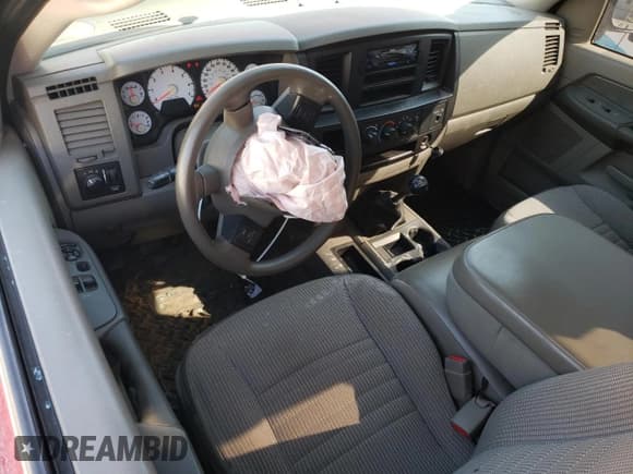 ✅ 2007 Dodge 1500 ST • VIN: 1D7HA16K47J576747 • Лот: 74314954. Опубликован ранее на Copart с пробегом 94 021 миль. Бесплатный доступ к архиву аукционных продаж из США и подробный отчёт об истории автомобиля на DreamBid. Изображение 8.