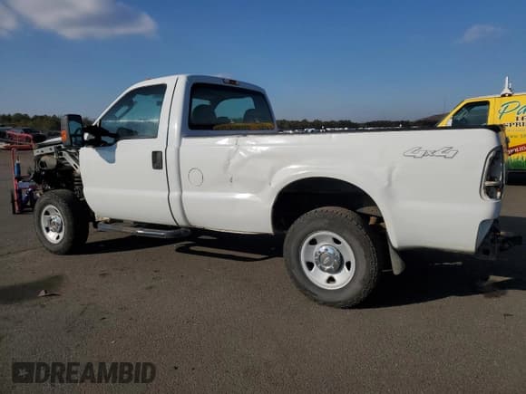 ✅ 2009 Ford F-250 XL • VIN: 1FTNF21569EA82522 • Lot: 88219695. Listed on Copart with 86,499 mi. Free auction sales archive from the USA and detailed vehicle history report at DreamBid. Image 2.