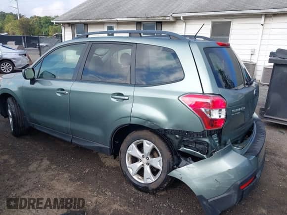 2015 Subaru Forester Premium z VIN JF2SJADC4FH530399, wystawiony jako IAAI lot #43165008 z przebiegiem 81 872 mil mil oraz . Historia ofert i sprzedaży dostępna na DreamBid. Obrazek 3.