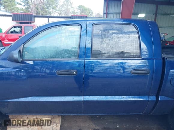 ✅ 2005 Dodge Dakota ST • VIN: 1D7HE28K85S147304 • Lot: 41202595. Wystawiony na IAAI z przebiegiem 209 017 mil. Bezpłatny archiwum sprzedaży aukcyjnych z USA i szczegółowy raport historii pojazdu na DreamBid. Zdjęcie 14.