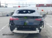 ✅ 2024 Mercedes-Benz GLC 300 • VIN: W1NKJ4HB1RF106530 • Lot: 42784026. Wystawiony na IAAI z przebiegiem 37 371 mil. Bezpłatny archiwum sprzedaży aukcyjnych z USA i szczegółowy raport historii pojazdu na DreamBid. Zdjęcie 6.