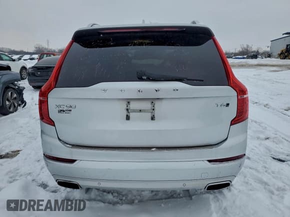 ✅ 2016 Volvo XC90 T6 Momentum • VIN: YV4A22PK9G1033372 • Лот: 94756235. Опубликован ранее на Copart с пробегом 99 814 миль. Бесплатный доступ к архиву аукционных продаж из США и подробный отчёт об истории автомобиля на DreamBid. Изображение 6.