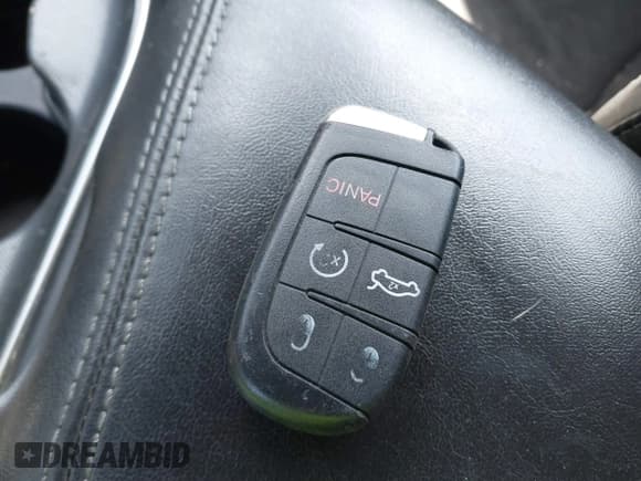 ✅ 2018 Dodge Challenger T/A 392 • VIN: 2C3CDZFJ7JH228147 • Lot: 43363436. Listed on IAAI with 93,524 mi. Free auction sales archive from the USA and detailed vehicle history report at DreamBid. Image 11.