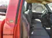 2004 Chevrolet Silverado 1500 z VIN 1GCEC14X64Z220027, wystawiony jako Copart lot #56878925 z przebiegiem 158 418 mil mil oraz Szkoda całkowita • Salvage title. Historia ofert i sprzedaży dostępna na DreamBid. Obrazek 10.