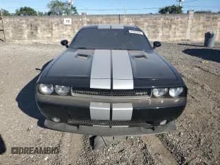 ✅ 2012 Dodge Challenger SRT-8 392 • VIN: 2C3CDYCJ0CH157553 • Lot: 81637824. Wystawiony na Copart z przebiegiem 104 231 mil. Bezpłatny archiwum sprzedaży aukcyjnych z USA i szczegółowy raport historii pojazdu na DreamBid. Zdjęcie 5.