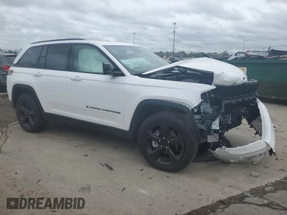 ✅ 2025 Jeep Grand Cherokee Limited • VIN: 1C4RJHBG8SC333450 • Лот: 69494405. Опубликован ранее на Copart с пробегом 2 119 миль. Бесплатный доступ к архиву аукционных продаж из США и подробный отчёт об истории автомобиля на DreamBid. Изображение 4.