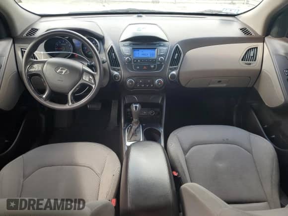 ✅ 2015 Hyundai Tucson GLS • VIN: KM8JTCAF4FU040272 • Лот: 81977675. Опубликован ранее на Copart с пробегом 114 780 миль. Бесплатный доступ к архиву аукционных продаж из США и подробный отчёт об истории автомобиля на DreamBid. Изображение 8.