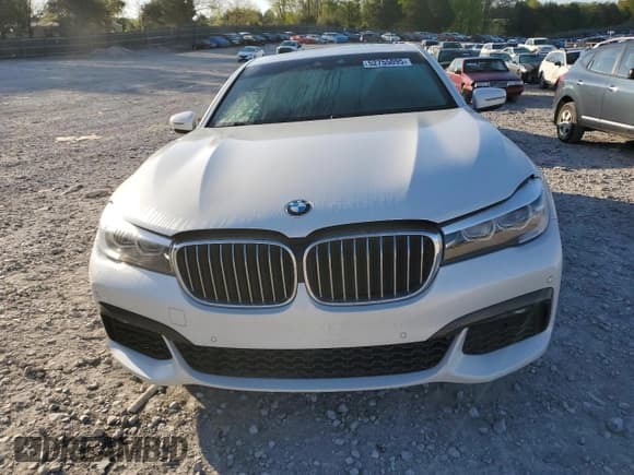 ✅ 2019 BMW 7 Series 740i • VIN: WBA7E2C51KB218262 • Lot: 52755095. Listed on Copart with 55,082 mi. Free auction sales archive from the USA and detailed vehicle history report at DreamBid. Image 5.