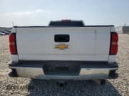 ✅ 2017 Chevrolet Silverado 2500HD Work Truck • VIN: 1GC1KUEY8HF118164 • Lot: 72285234. Wystawiony na Copart z przebiegiem 150 784 mil. Bezpłatny archiwum sprzedaży aukcyjnych z USA i szczegółowy raport historii pojazdu na DreamBid. Zdjęcie 6.