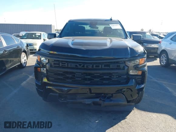 ✅ 2023 Chevrolet Silverado 1500 Custom • VIN: 3GCPABEK5PG262216 • Lot: 43852032. Wystawiony na IAAI z przebiegiem 34 397 mil. Bezpłatny archiwum sprzedaży aukcyjnych z USA i szczegółowy raport historii pojazdu na DreamBid. Zdjęcie 12.