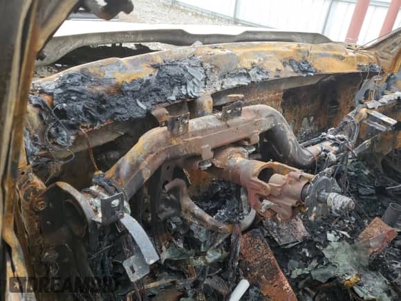 2015 Chevrolet Silverado 2500HD Work Truck z VIN 1GC1KUEG8FF107024, wystawiony jako Copart lot #42746245 z przebiegiem Nie podano mil oraz Nie do naprawy • Non repairable. Historia ofert i sprzedaży dostępna na DreamBid. Obrazek 9.