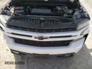 ✅ 2020 Chevrolet Silverado 1500 RST • VIN: 3GCUYEED3LG418779 • Lot: 73691614. Wystawiony na Copart z przebiegiem 86 913 mil. Bezpłatny archiwum sprzedaży aukcyjnych z USA i szczegółowy raport historii pojazdu na DreamBid. Zdjęcie 11.
