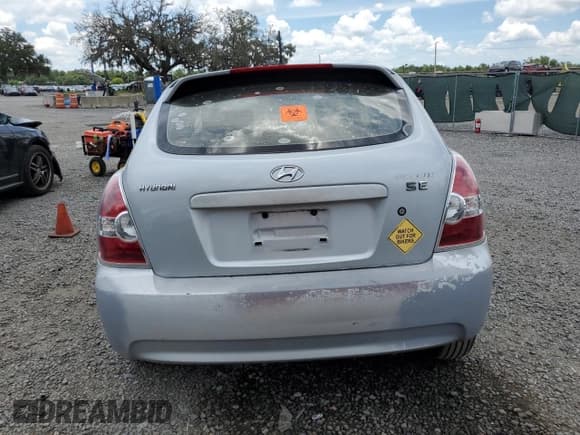 ✅ 2007 Hyundai Accent GS • VIN: KMHCM36C77U053586 • Лот: 64237215. Опубликован ранее на Copart с пробегом 157 822 миль. Бесплатный доступ к архиву аукционных продаж из США и подробный отчёт об истории автомобиля на DreamBid. Изображение 6.