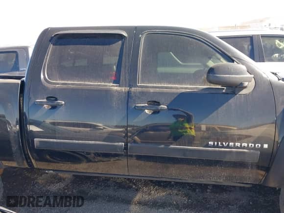 2007 Chevrolet Silverado 1500 LTZ with VIN 3GCEK13337G505547, listed as a IAAI auction lot 41644879 with 244,122 mi miles and . Bid and sale history available at DreamBid. Image 14.