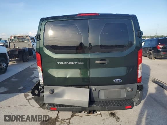 ✅ 2017 Ford Transit XL • VIN: 1FBZX2ZM5HKB42630 • Lot: 64977975. Wystawiony na Copart z przebiegiem 78 235 mil. Bezpłatny archiwum sprzedaży aukcyjnych z USA i szczegółowy raport historii pojazdu na DreamBid. Zdjęcie 6.