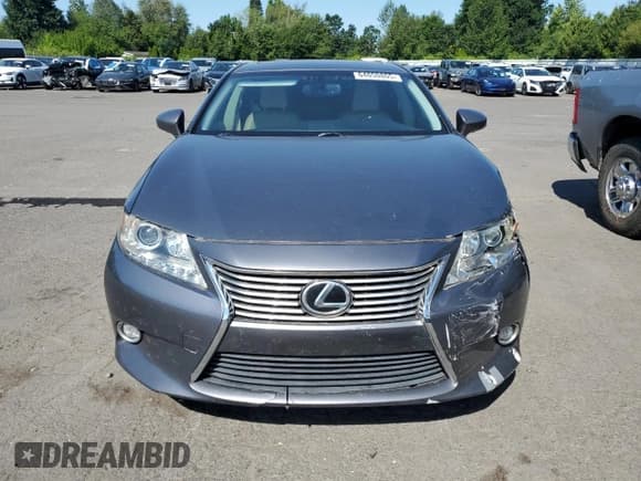 ✅ 2014 Lexus ES 330 • VIN: JTHBK1GG4E2151140 • Lot: 64050805. Listed on Copart with 100,399 mi. Free auction sales archive from the USA and detailed vehicle history report at DreamBid. Image 5.