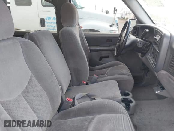 ✅ 2003 Chevrolet Tahoe LS • VIN: 1GNEC13V83R142873 • Lot: 42196504. Listed on IAAI with 167,040 mi. Free auction sales archive from the USA and detailed vehicle history report at DreamBid. Image 5.