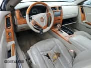 ✅ 2004 Cadillac XLR • VIN: 1G6YV34A545602056 • Lot: 66506514. Wystawiony na Copart z przebiegiem Nie podano. Bezpłatny archiwum sprzedaży aukcyjnych z USA i szczegółowy raport historii pojazdu na DreamBid. Zdjęcie 8.
