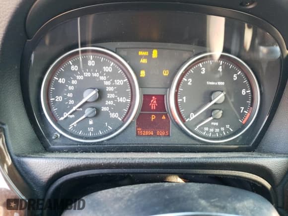 ✅ 2011 BMW 3 Series 328i xDrive • VIN: WBAPK5G56BNN26112 • Lot: 82396375. Wystawiony na Copart z przebiegiem 152 894 mil. Bezpłatny archiwum sprzedaży aukcyjnych z USA i szczegółowy raport historii pojazdu na DreamBid. Zdjęcie 9.