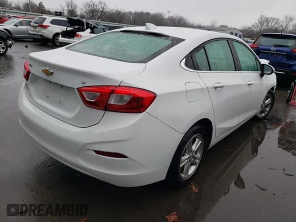 ✅ 2017 Chevrolet Cruze LT • VIN: 1G1BE5SM7H7138380 • Лот: 71680542. Опубликован ранее на Copart с пробегом 66 682 миль. Бесплатный доступ к архиву аукционных продаж из США и подробный отчёт об истории автомобиля на DreamBid. Изображение 3.