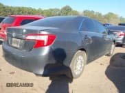 ✅ 2012 Toyota Camry SE • VIN: 4T1BF1FK9CU550053 • Lot: 43696983. Wystawiony na IAAI z przebiegiem 181 732 mil. Bezpłatny archiwum sprzedaży aukcyjnych z USA i szczegółowy raport historii pojazdu na DreamBid. Zdjęcie 4.