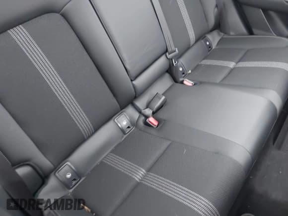 ✅ 2025 Mazda CX-50 S Premium • VIN: 7MMVABDMXSN333727 • Lot: 43414626. Wystawiony na IAAI z przebiegiem 4 268 mil. Bezpłatny archiwum sprzedaży aukcyjnych z USA i szczegółowy raport historii pojazdu na DreamBid. Zdjęcie 5.