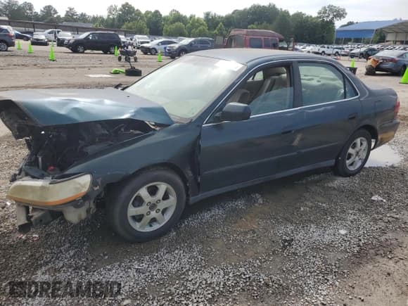 ✅ 2000 Honda Accord SE • VIN: 1HGCG5674YA073633 • Lot: 61041925. Listed on Copart with 205,548 mi. Free auction sales archive from the USA and detailed vehicle history report at DreamBid. Image 1.