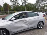 ✅ 2017 Hyundai Ioniq Limited • VIN: KMHC05LC4HU020638 • Lot: 43570315. Wystawiony na IAAI z przebiegiem 33 214 mil. Bezpłatny archiwum sprzedaży aukcyjnych z USA i szczegółowy raport historii pojazdu na DreamBid. Zdjęcie 6.