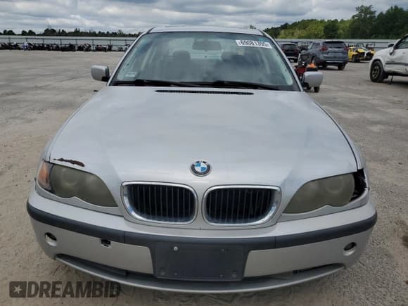 ✅ 2002 BMW 3 Series 325i • VIN: WBAET37432NG83504 • Lot: 69081395. Listed on Copart with 206,433 mi. Free auction sales archive from the USA and detailed vehicle history report at DreamBid. Image 5.