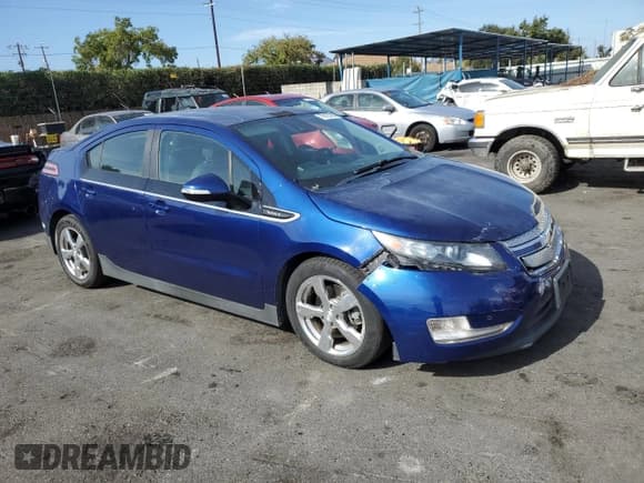 ✅ 2013 Chevrolet Volt • VIN: 1G1RH6E45DU129227 • Lot: 79123994. Wystawiony na Copart z przebiegiem 111 231 mil. Bezpłatny archiwum sprzedaży aukcyjnych z USA i szczegółowy raport historii pojazdu na DreamBid. Zdjęcie 4.