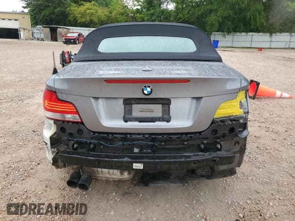 ✅ 2011 BMW 1 Series 135i • VIN: WBAUN7C51BVM24972 • Лот: 55737525. Опубликован ранее на Copart с пробегом 111 216 миль. Бесплатный доступ к архиву аукционных продаж из США и подробный отчёт об истории автомобиля на DreamBid. Изображение 6.