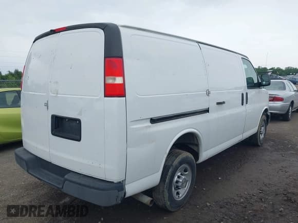 ✅ 2012 Chevrolet Express Cargo • VIN: 1GCZGTCA9C1198228 • Lot: 39797849. Listed on IAAI with 215,068 mi. Free auction sales archive from the USA and detailed vehicle history report at DreamBid. Image 4.