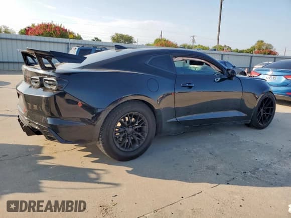 ✅ 2021 Chevrolet Camaro 1LT • VIN: 1G1FB1RS2M0114840 • Lot: 72046125. Listed on Copart with 108,590 mi. Free auction sales archive from the USA and detailed vehicle history report at DreamBid. Image 3.