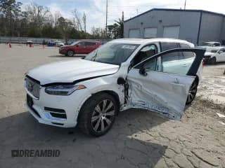 ✅ 2025 Volvo XC90 • VIN: YV4H60JE4S1317589 • Lot: 48913845. Wystawiony na Copart z przebiegiem 989 mil. Bezpłatny archiwum sprzedaży aukcyjnych z USA i szczegółowy raport historii pojazdu na DreamBid. Zdjęcie 1.