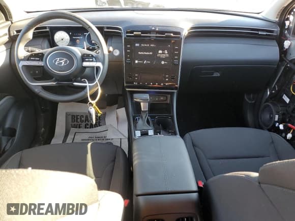 ✅ 2022 Hyundai Tucson N Line • VIN: KM8JFCAE3NU166183 • Lot: 68874172. Wystawiony na Copart z przebiegiem 2 042 mil. Bezpłatny archiwum sprzedaży aukcyjnych z USA i szczegółowy raport historii pojazdu na DreamBid. Zdjęcie 8.