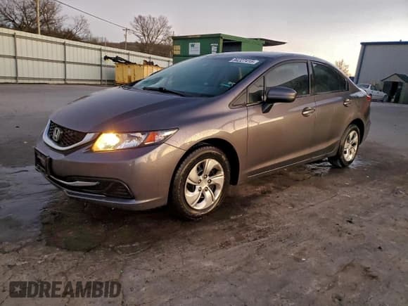 ✅ 2014 Honda Civic LX • VIN: 19XFB2F56EE032369 • Лот: 94227415. Опубликован ранее на Copart с пробегом 130 928 миль. Бесплатный доступ к архиву аукционных продаж из США и подробный отчёт об истории автомобиля на DreamBid. Изображение 1.