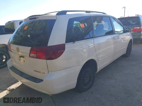 2005 Toyota Sienna LE z VIN 5TDZA23C95S289812, wystawiony jako IAAI lot #43582218 z przebiegiem Nie podano mil oraz . Historia ofert i sprzedaży dostępna na DreamBid. Obrazek 4.