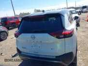 ✅ 2022 Nissan Rogue SL • VIN: JN8BT3CA8NW041572 • Lot: 41607388. Listed on IAAI with 58,886 mi. Free auction sales archive from the USA and detailed vehicle history report at DreamBid. Image 16.