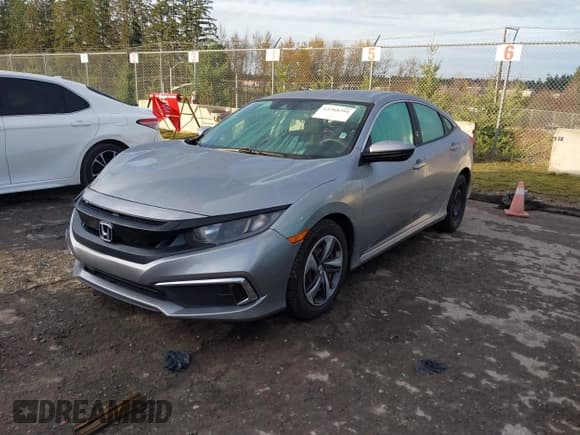 ✅ 2019 Honda Civic LX • VIN: 2HGFC2F66KH515383 • Лот: 43768294. Опубликован ранее на IAAI с пробегом 101 289 миль. Бесплатный доступ к архиву аукционных продаж из США и подробный отчёт об истории автомобиля на DreamBid. Изображение 17.